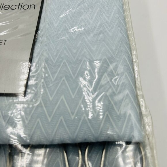 Hamilton Collection 3 Piece Bath Set Textured Shower Curtain, Liner & 12 Hooks - Picture 5 of 7